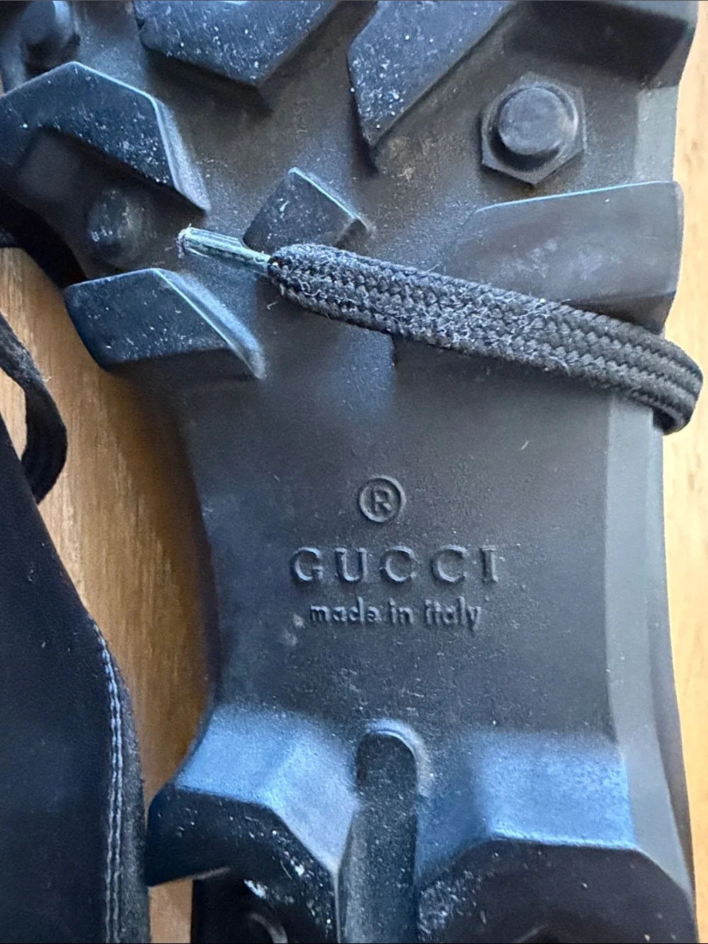 Gucci Black Leather & Suede Men’s Lace-Up Sneakers